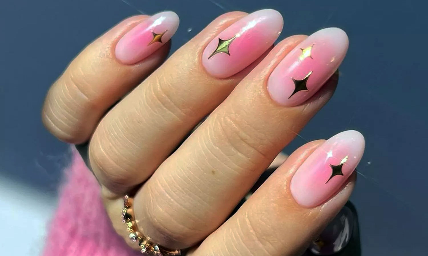 Aura Nails